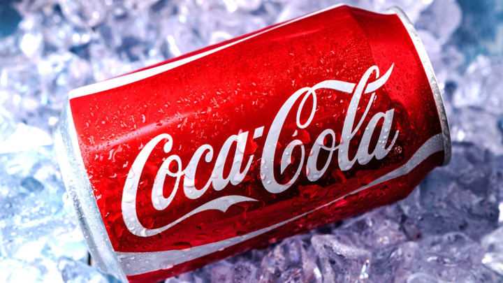 Discover the very interesting features of the Coca-Cola App!